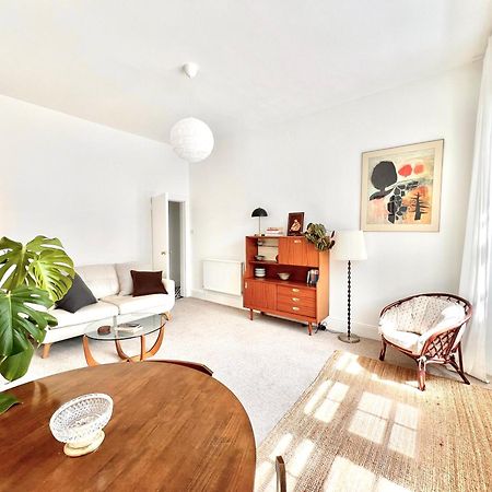 Bright Old Town City Centre Apartment Edinburg Exteriör bild