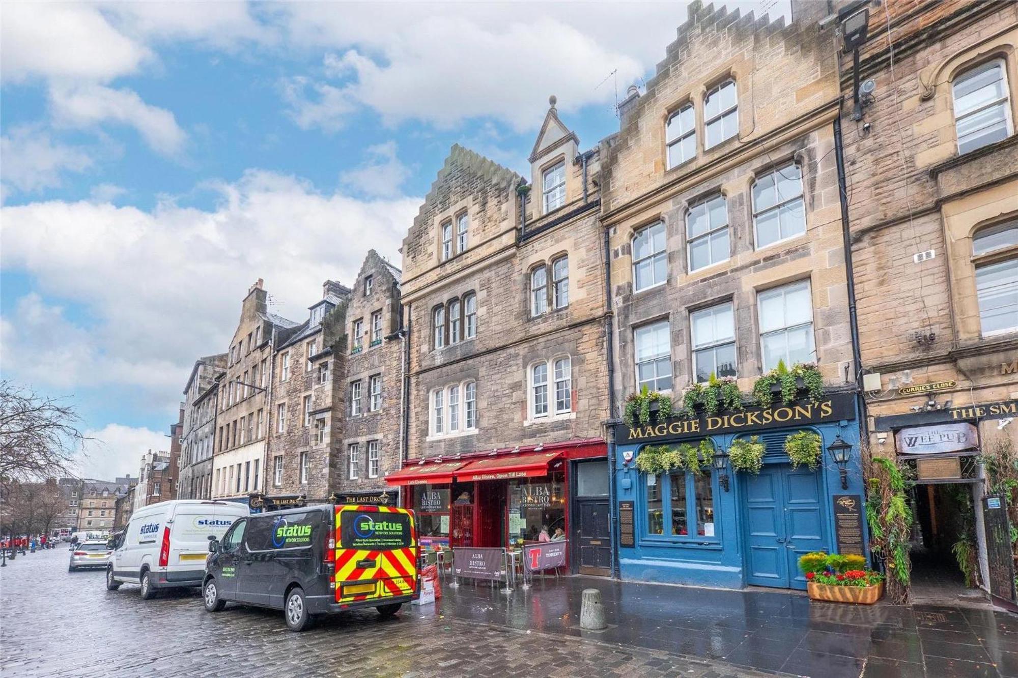 Bright Old Town City Centre Apartment Edinburg Exteriör bild