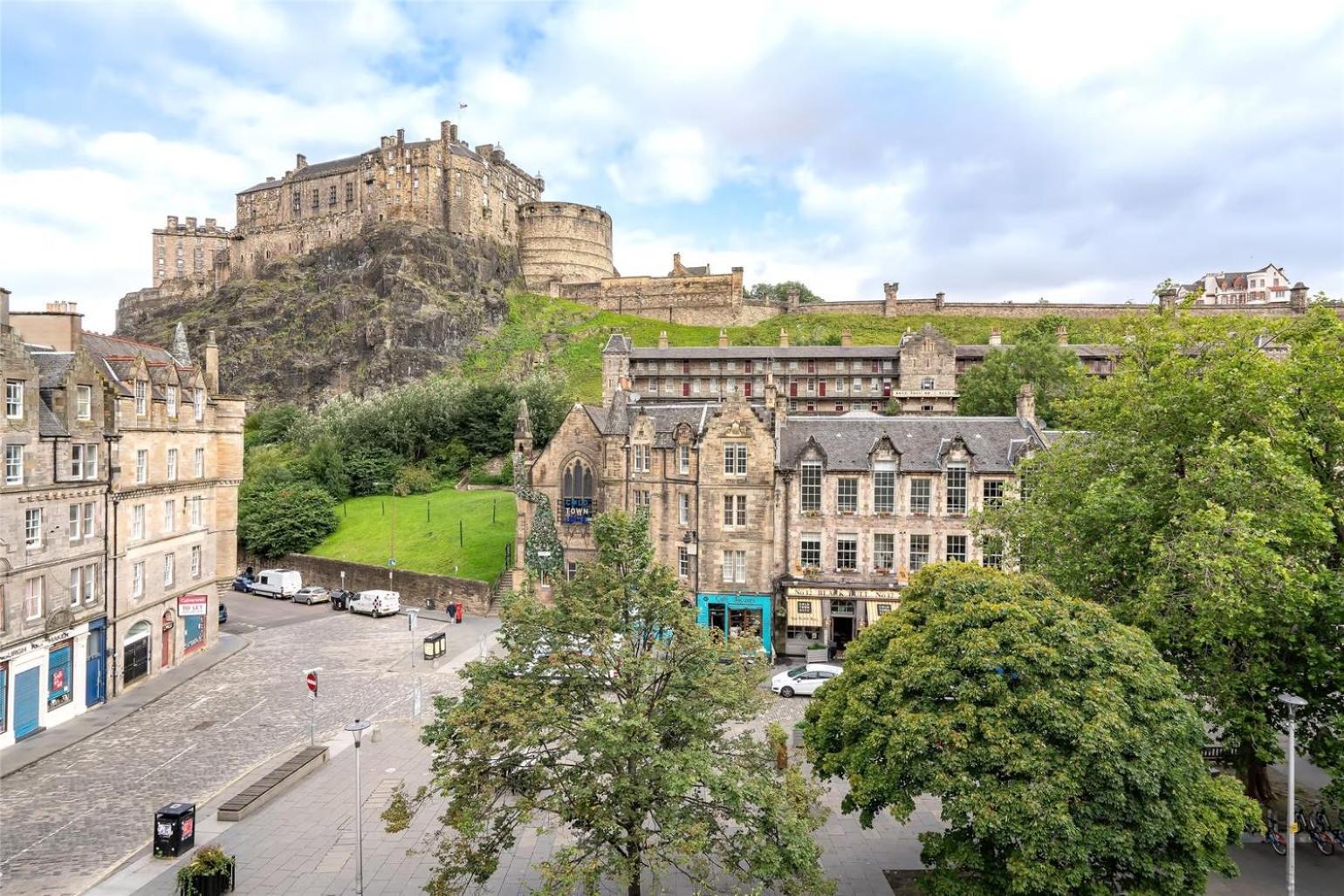 Bright Old Town City Centre Apartment Edinburg Exteriör bild