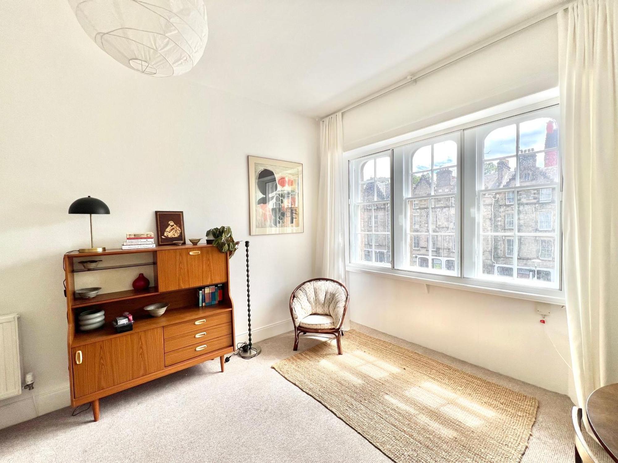 Bright Old Town City Centre Apartment Edinburg Exteriör bild