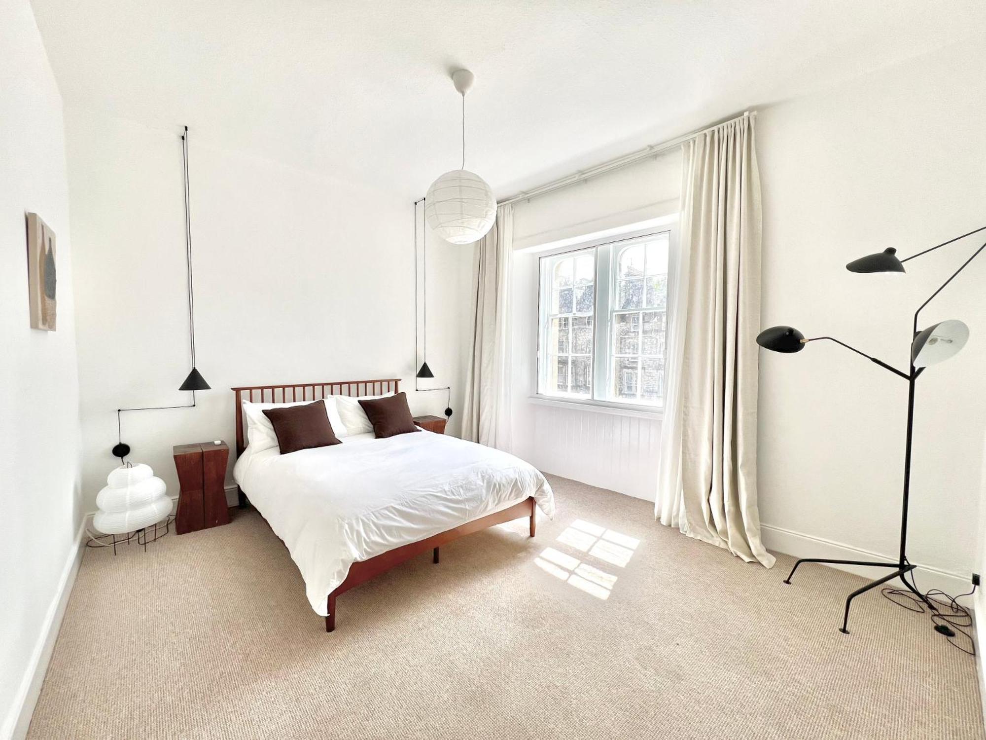 Bright Old Town City Centre Apartment Edinburg Exteriör bild